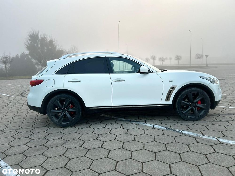 Infiniti FX FX30d S - 8