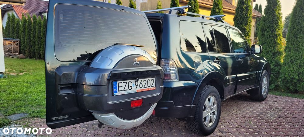 Mitsubishi Pajero - 7