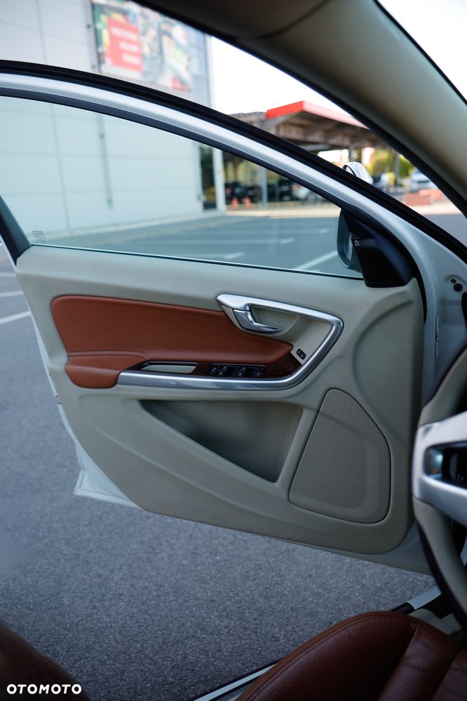 Volvo S60 - 12