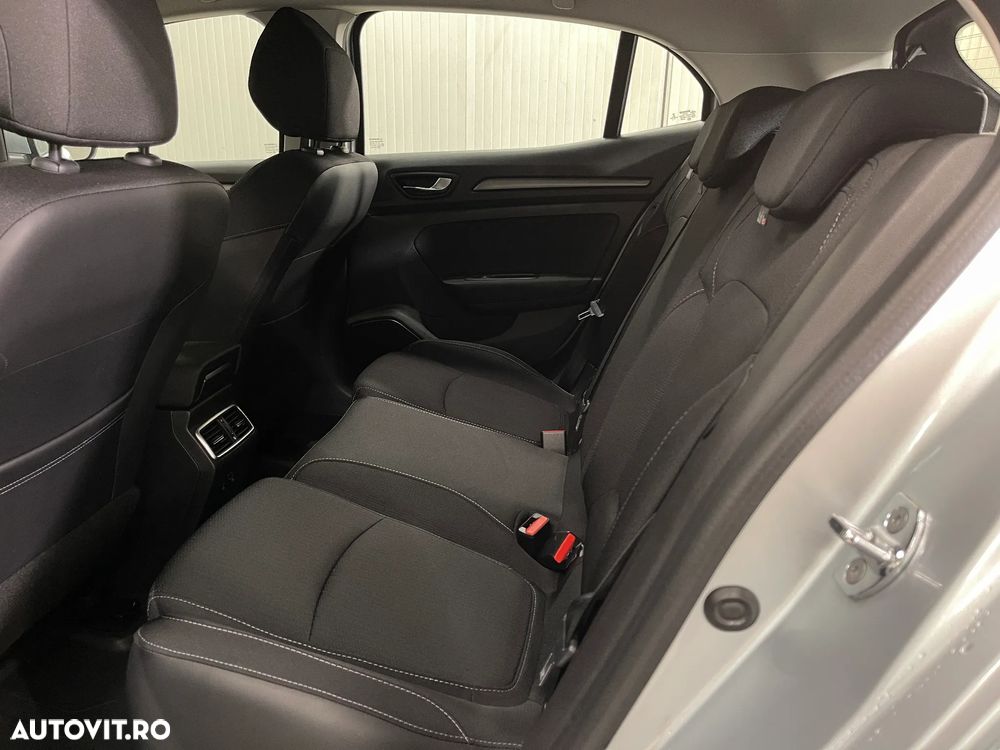 Renault Megane Blue dCi 116 Zen - 11