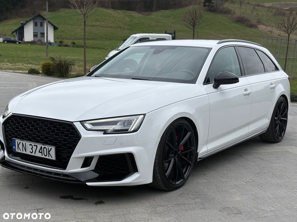 Audi A4 Avant 2.0 TDI ultra sport - 1
