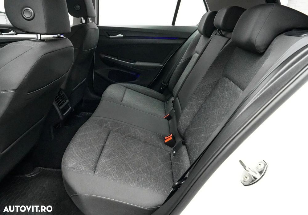 Volkswagen Golf 1.5 eTSI MHEV 150CP DSG Style - 15