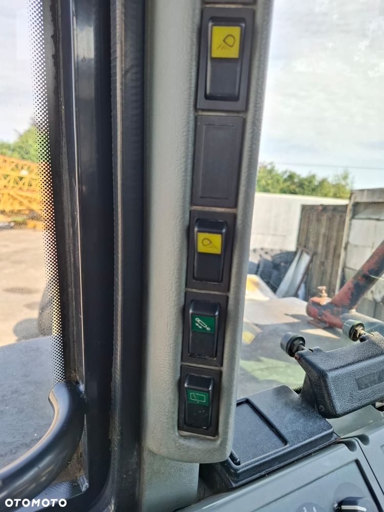 Valtra 8550 - 13