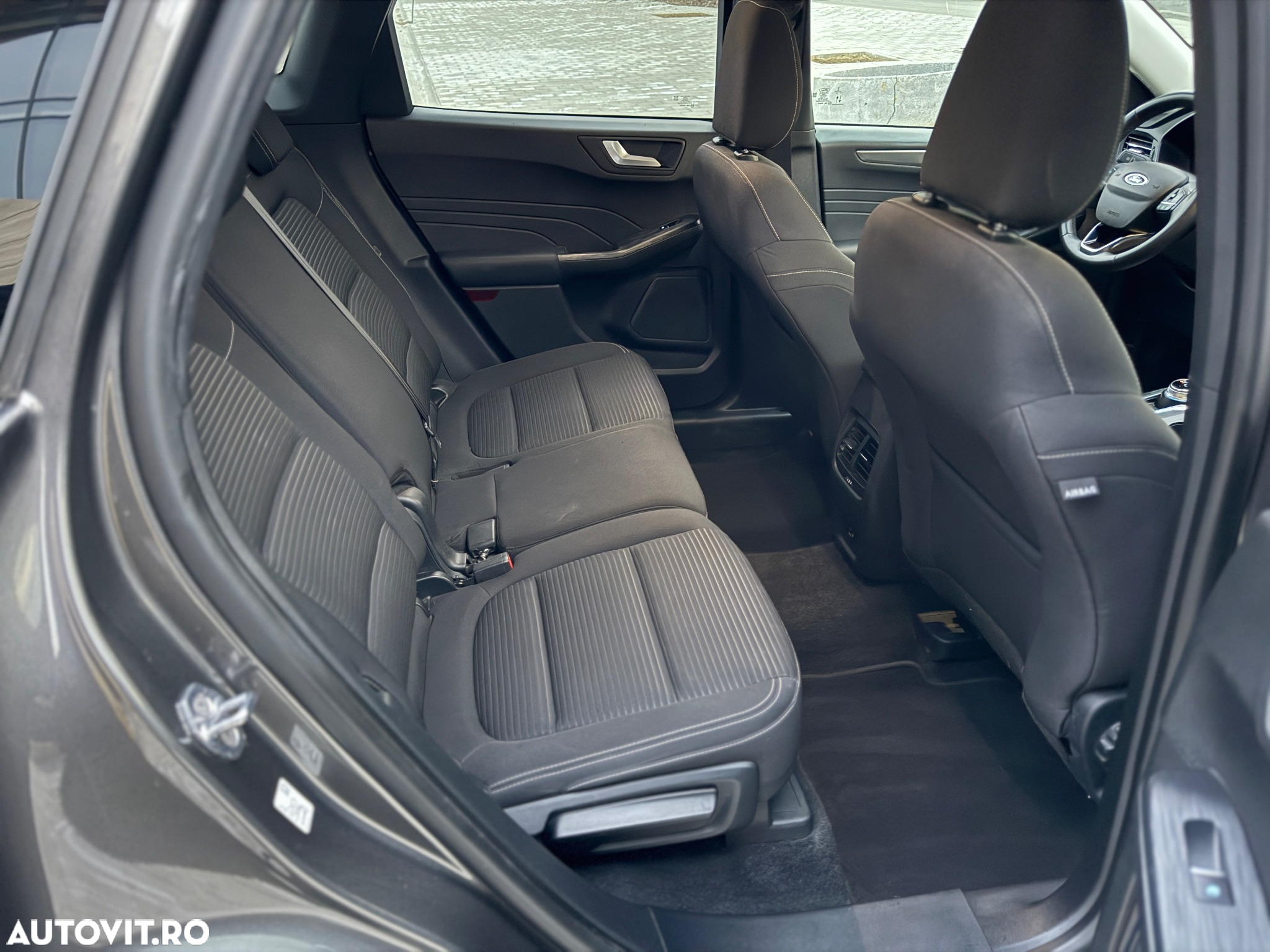 Ford Kuga 1.5 EcoBlue Aut. TITANIUM - 18