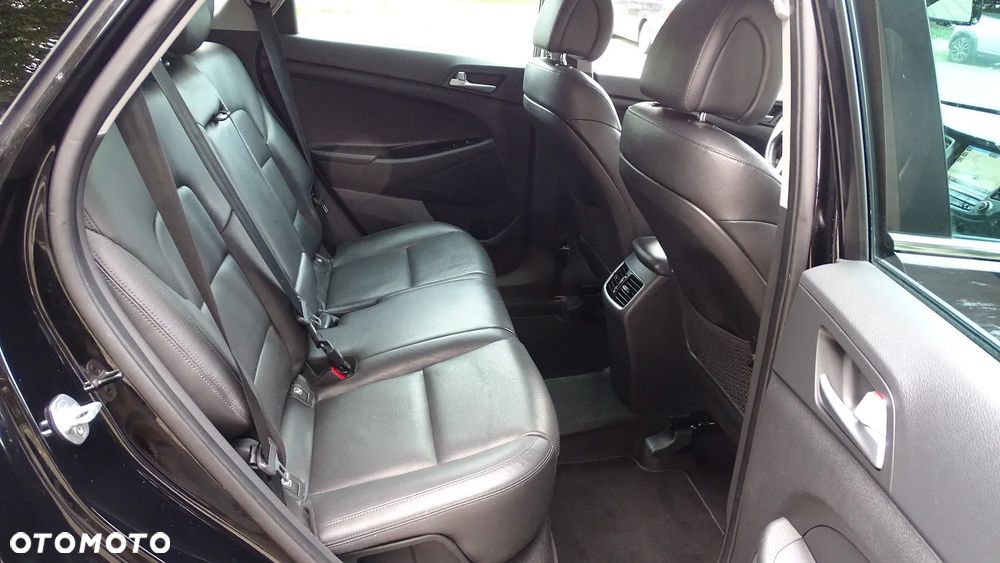 Hyundai Tucson 1.6 GDI BlueDrive Style 2WD - 12