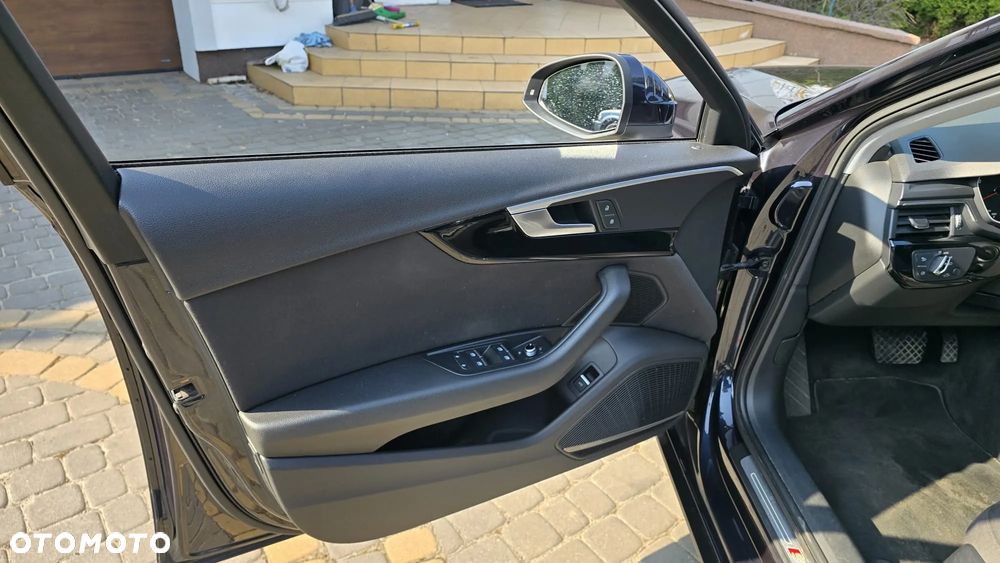 Audi A4 Limousine - 35