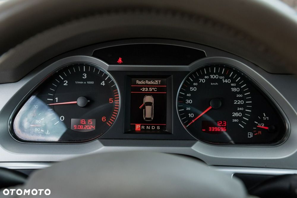 Audi A6 Avant - 29