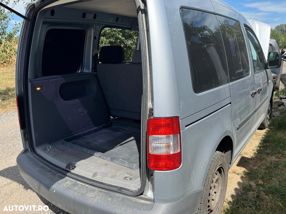 Volkswagen Caddy - 10
