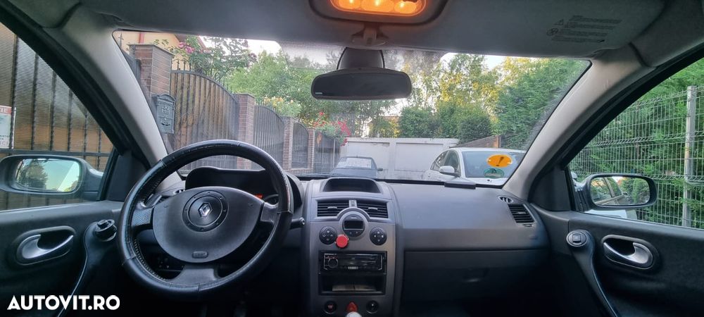 Renault Megane - 8