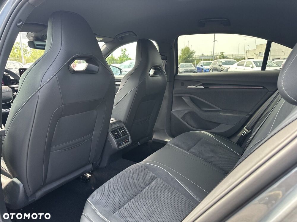 Skoda Superb 2.0 TDI SCR 4x4 Sportline DSG - 21