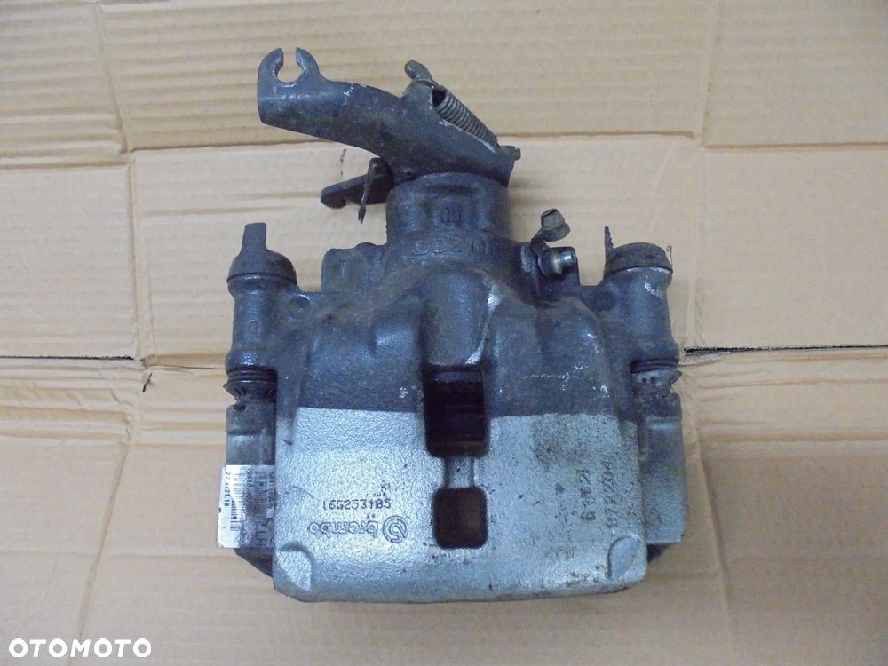 ZACISK TYŁ TYLNY IVECO 35C 2006- LEWY