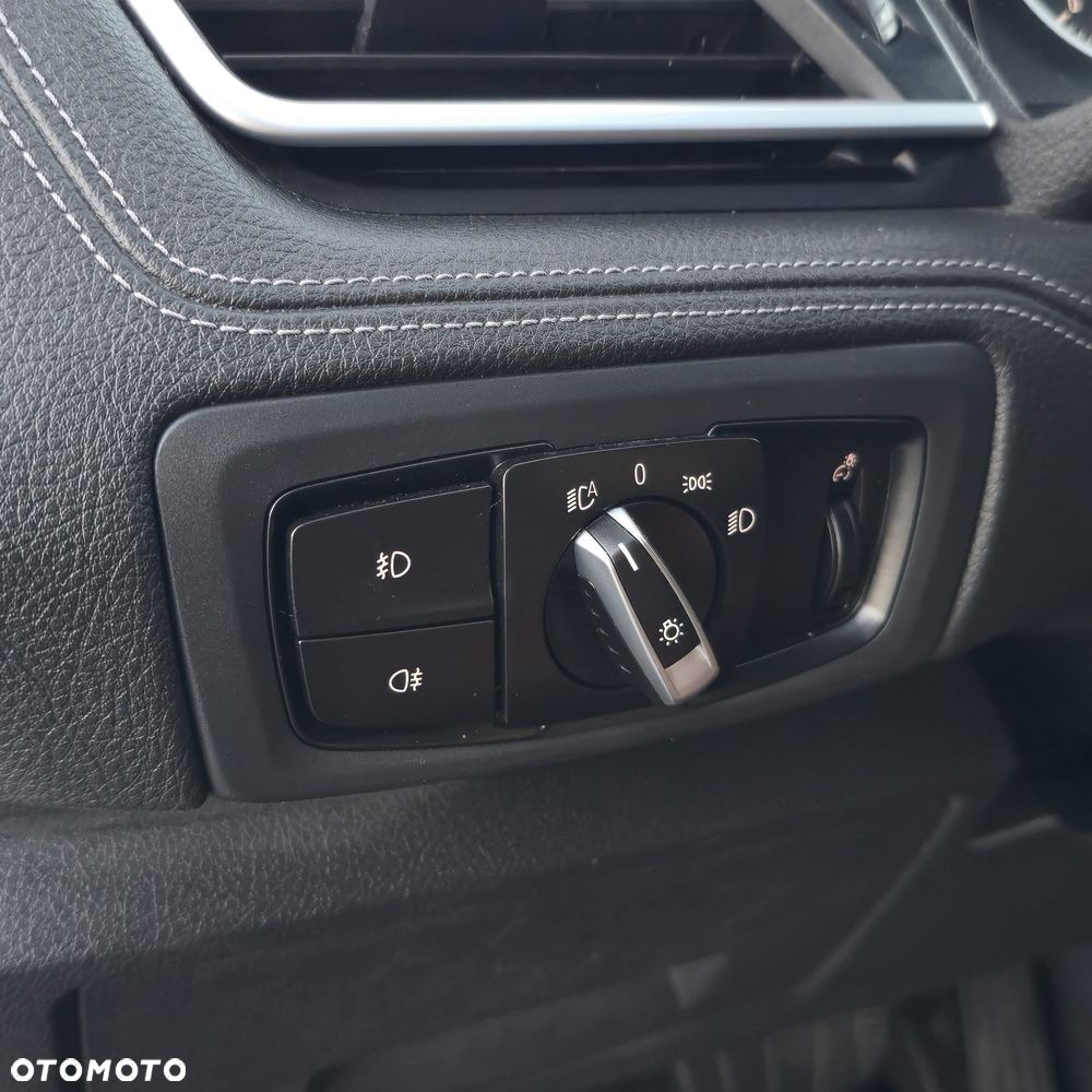 BMW Seria 2 220d xDrive Sport-Aut M Sport - 29