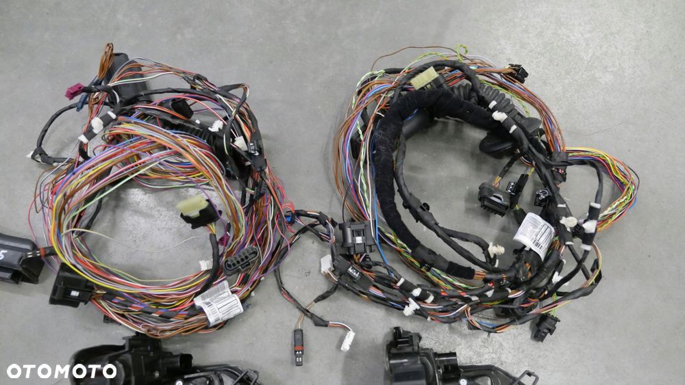 bmw g30 g31 komplet zamków drzwi soft close domykanie dociski 7477704 - 3