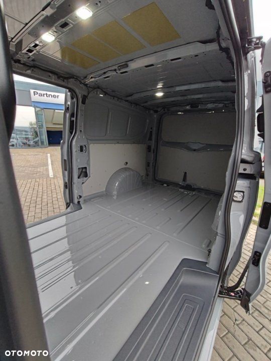 Ford Transit Custom - 9
