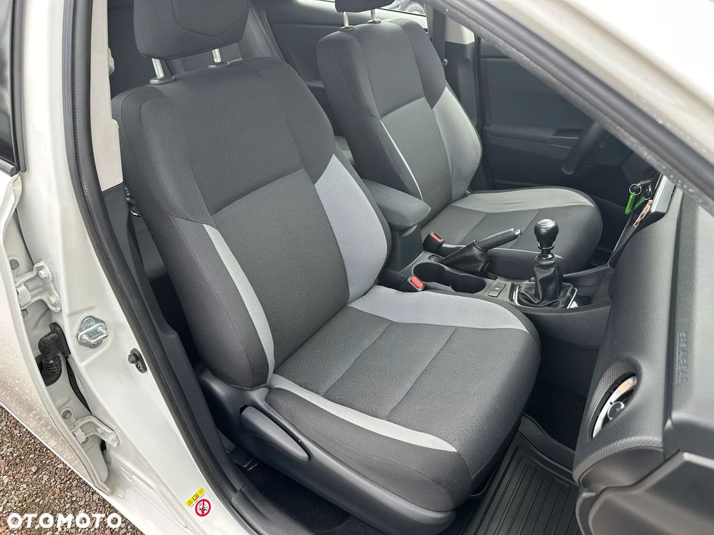 Toyota Auris - 19