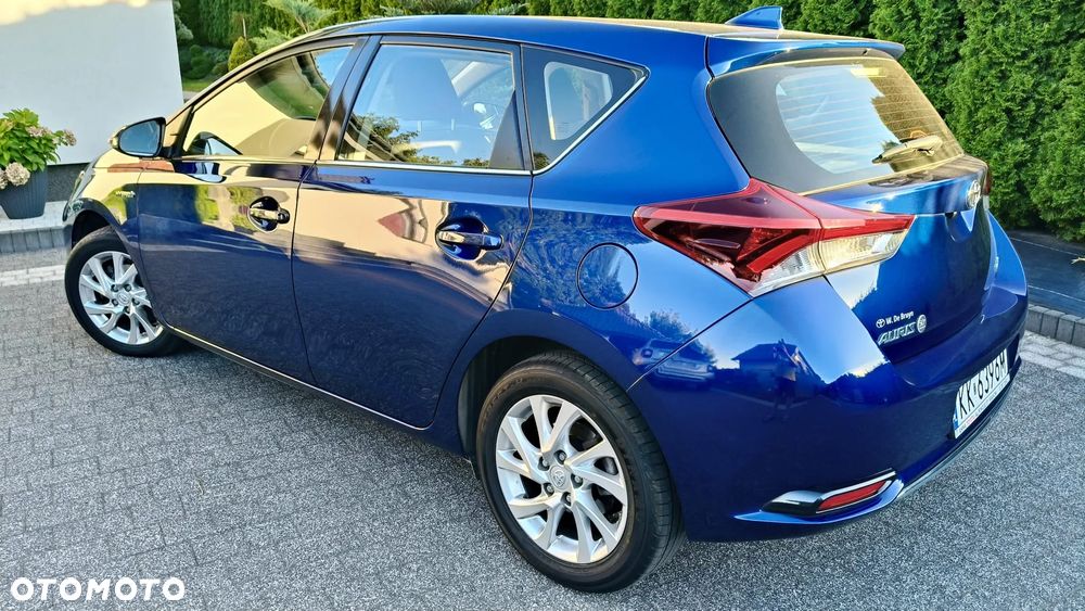 Toyota Auris 1.8 HSD Prestige - 4