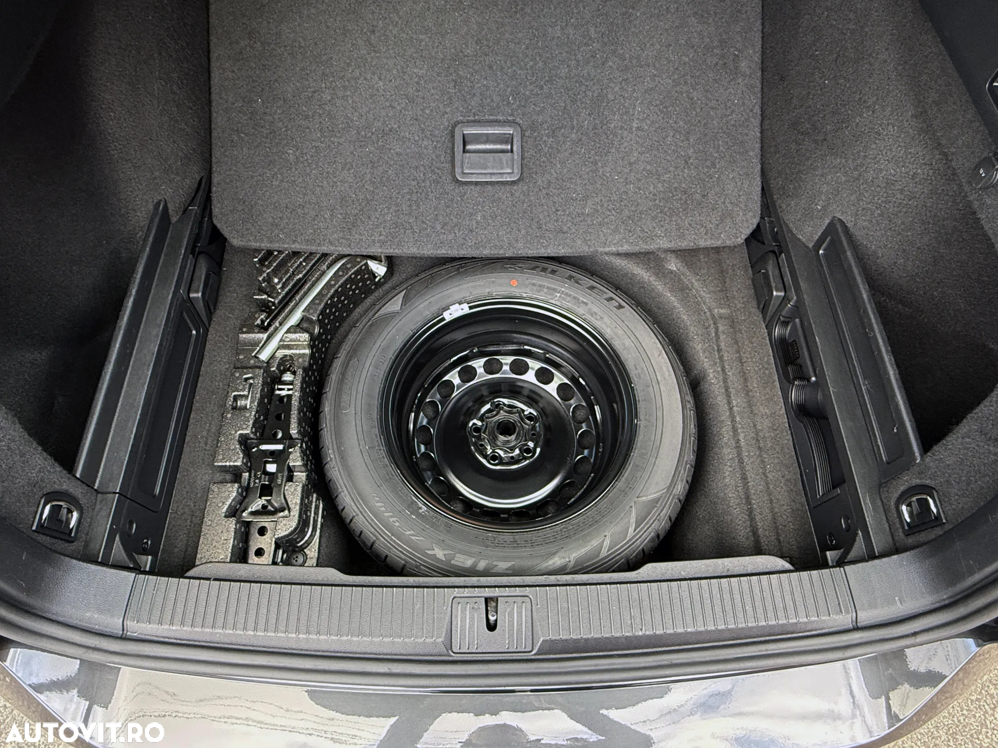 Volkswagen Passat 2.0 TDI SCR Business - 26