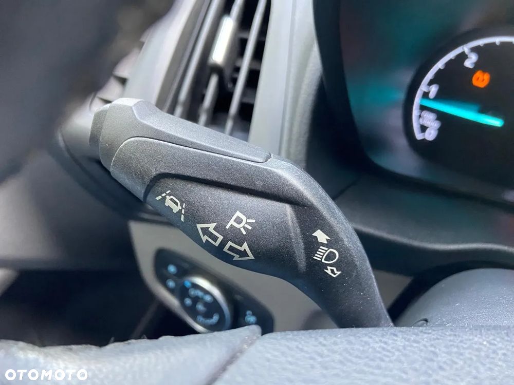 Ford Tourneo Connect 1.5 EcoBlue Trend - 32