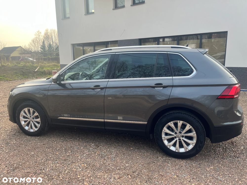 Volkswagen Tiguan - 2
