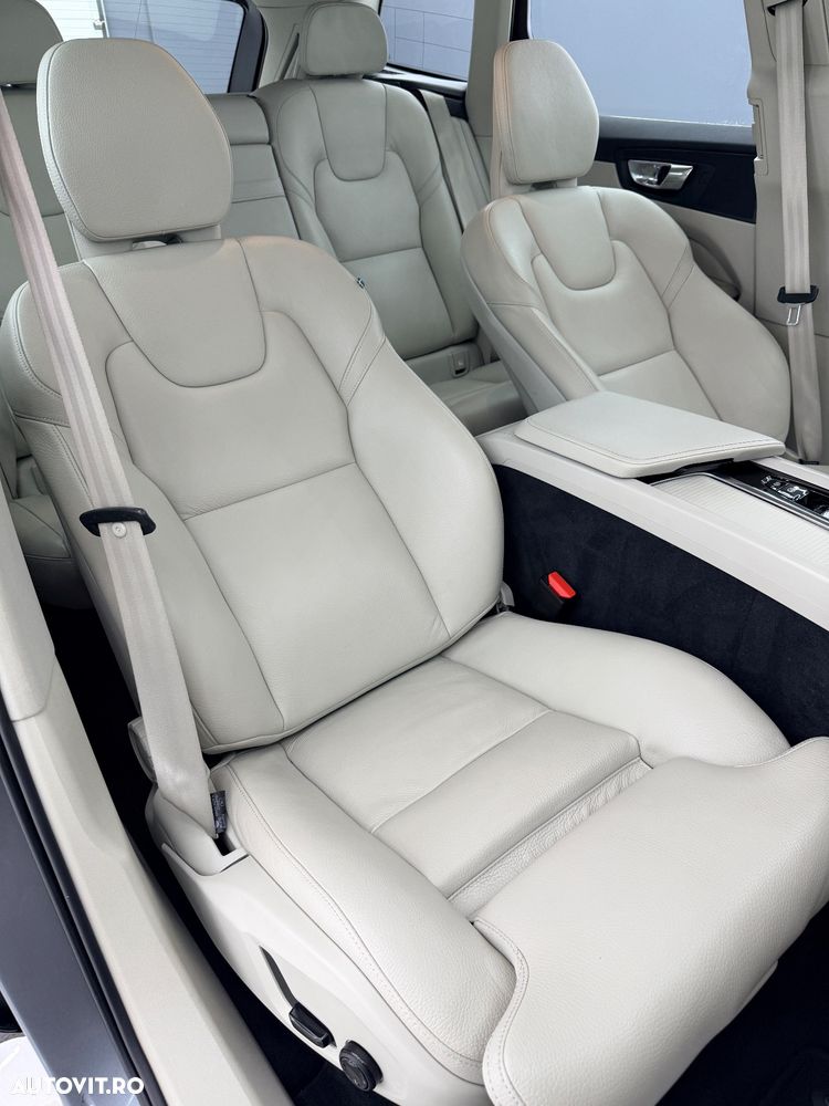 Volvo XC 60 B4 D AWD Geartronic Momentum Pro - 27