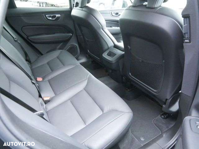 Volvo XC 60 - 4