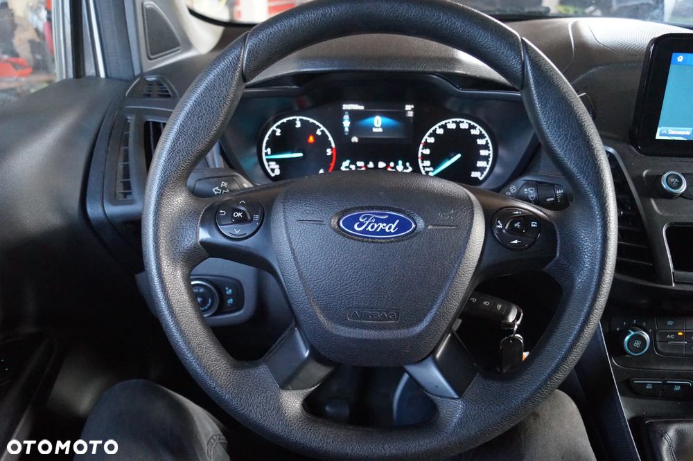 Ford Transit Connect - 13