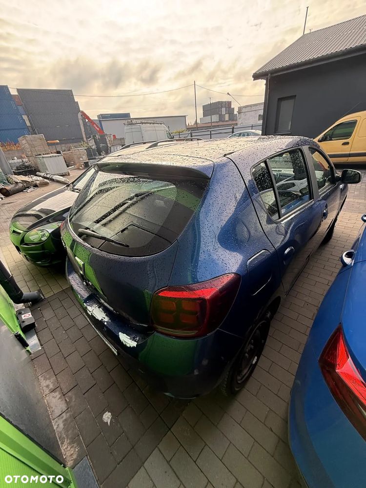 Dacia Sandero - 4