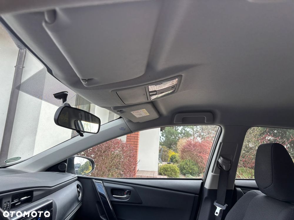 Toyota Auris - 14