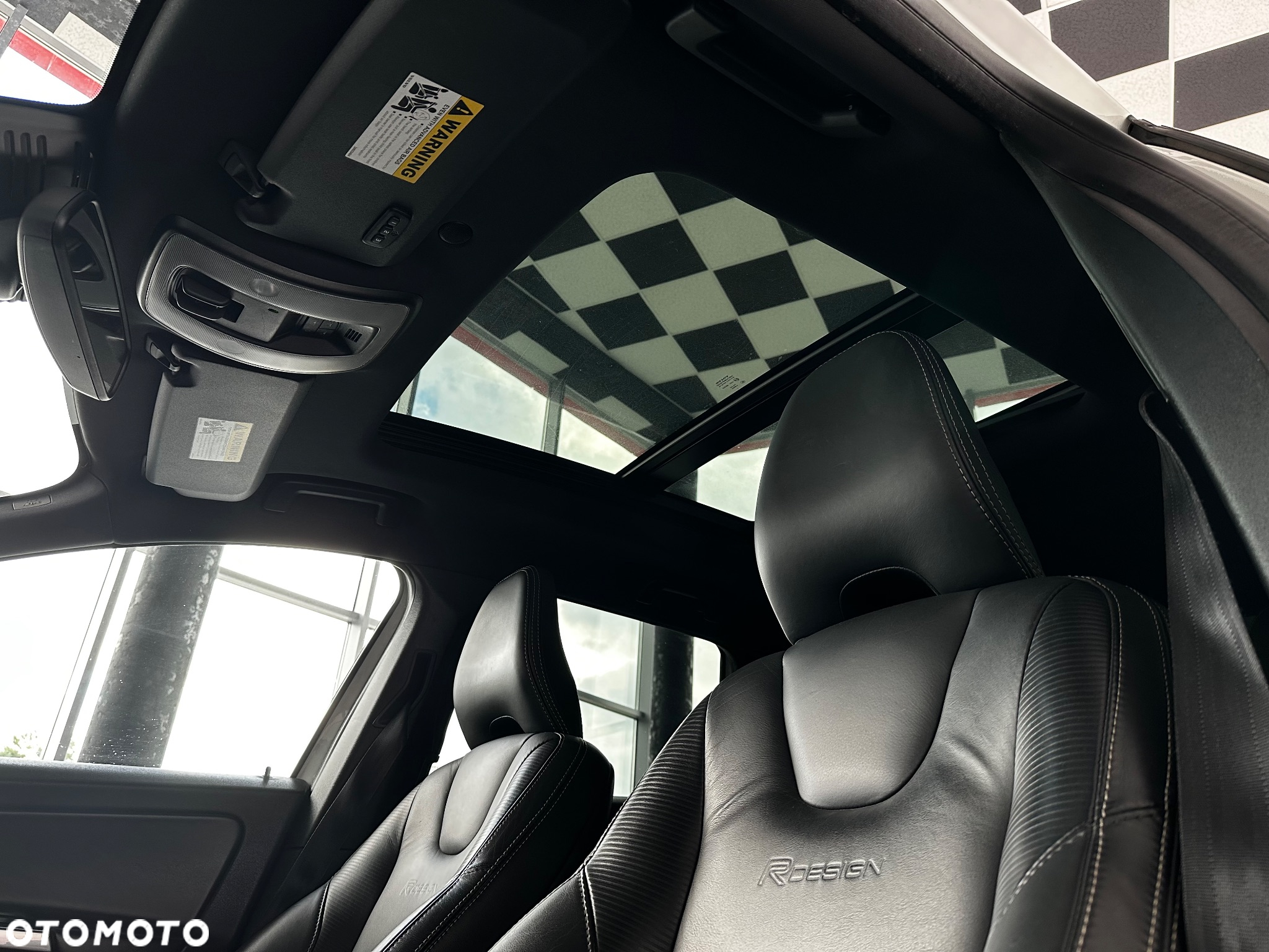 Volvo XC 60 T6 AWD R-Design - 22
