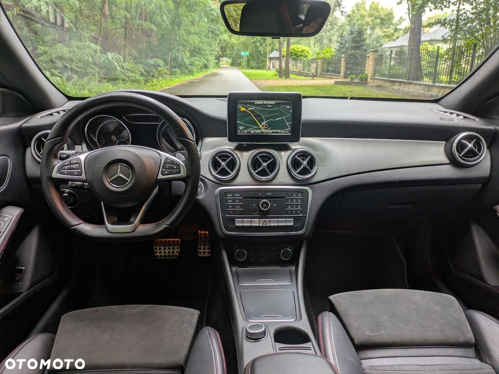 Mercedes-Benz CLA 200 (CDI) d 7G-DCT AMG Line - 14
