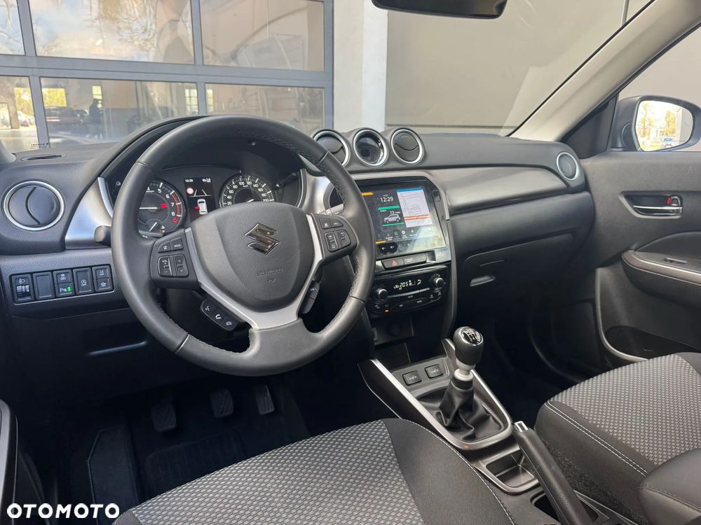 Suzuki Vitara 1.4 Boosterjet mHEV Premium Plus 2WD - 6