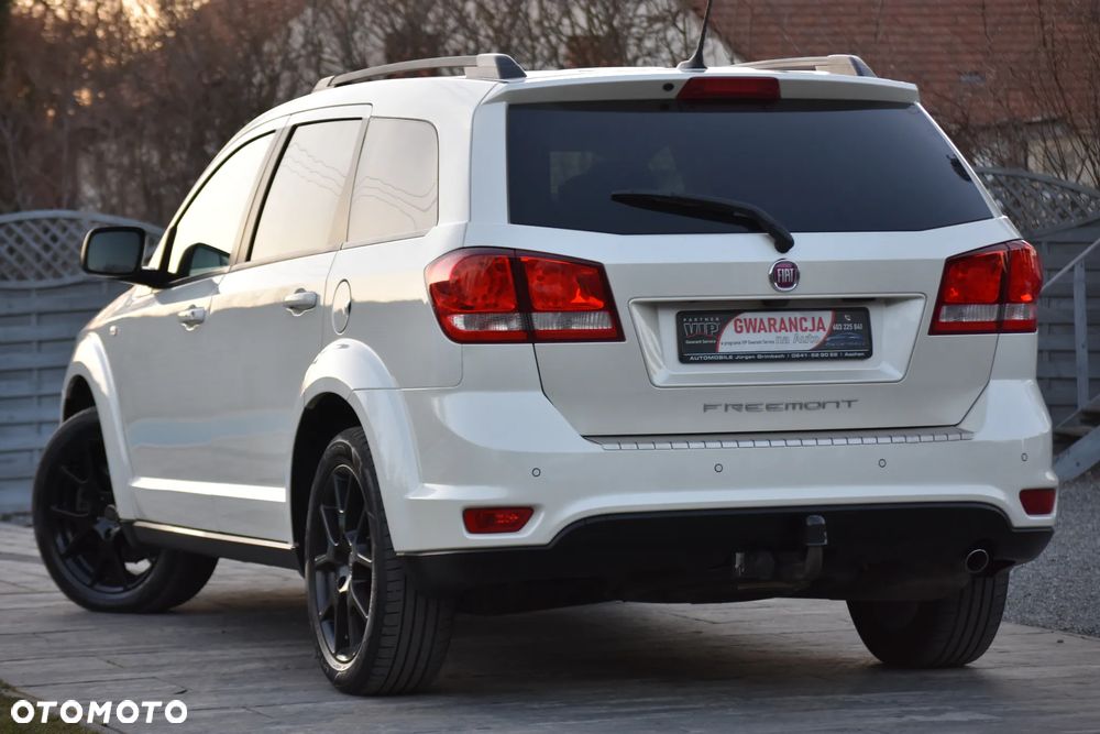 Fiat Freemont 2.0 Multijet 16V DPF Automatik Allrad Black Code - 16