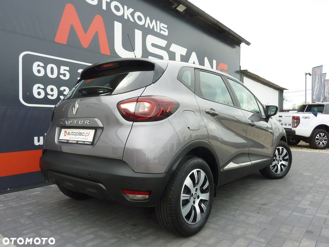 Renault Captur - 4