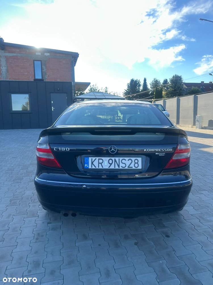 Mercedes-Benz Klasa C 180 Kompressor Sportcoupe - 7