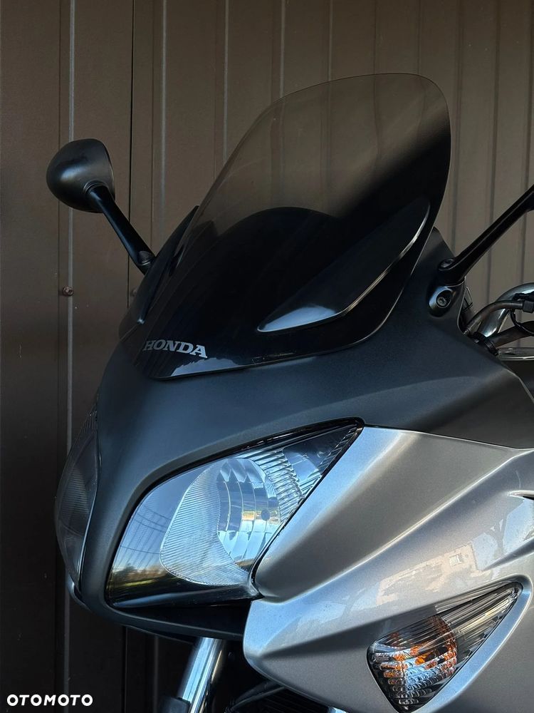 Honda CBF - 9