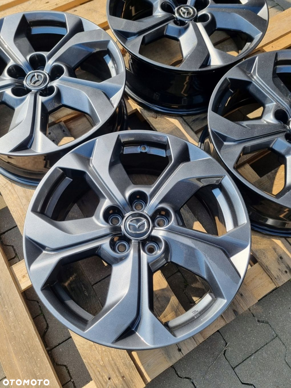Felgi 18 Mazda 5x114,3 ET45 7J 67 9965777080 - 3