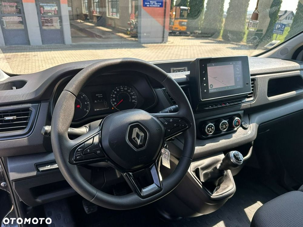 Renault Trafic - 18