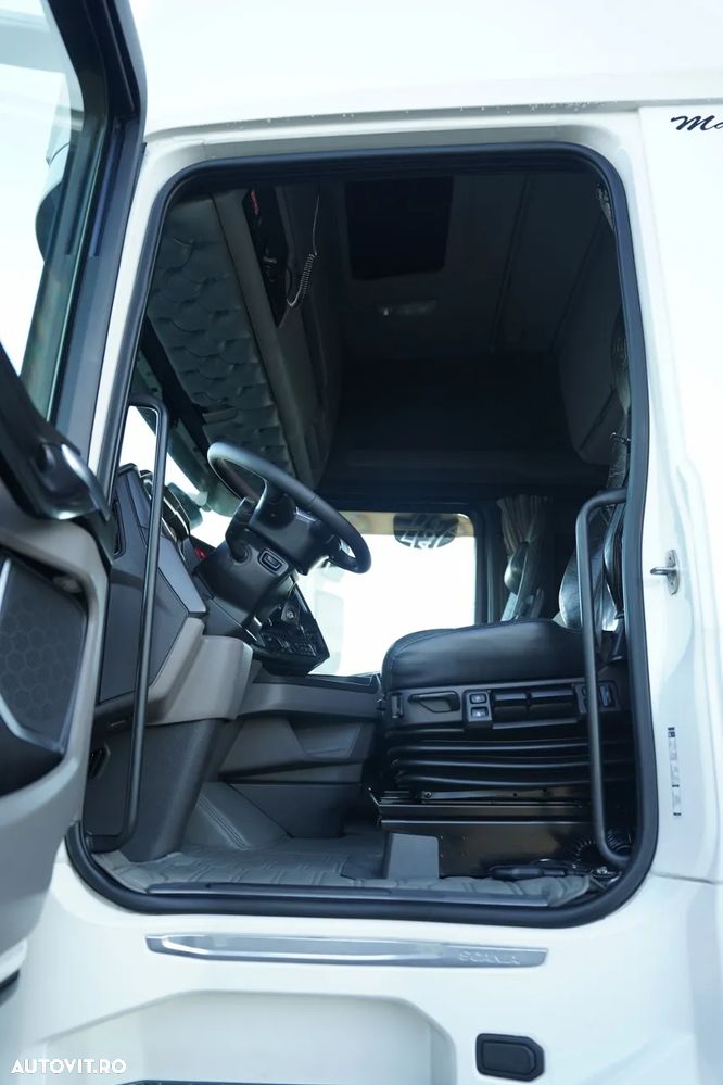 Scania S 580 / V8 / 6x4 / RETARDER / CUplă REGLABILĂ / SUSPENSIE PNEUMATICĂ INTEGRALĂ / EURO 6 - 24