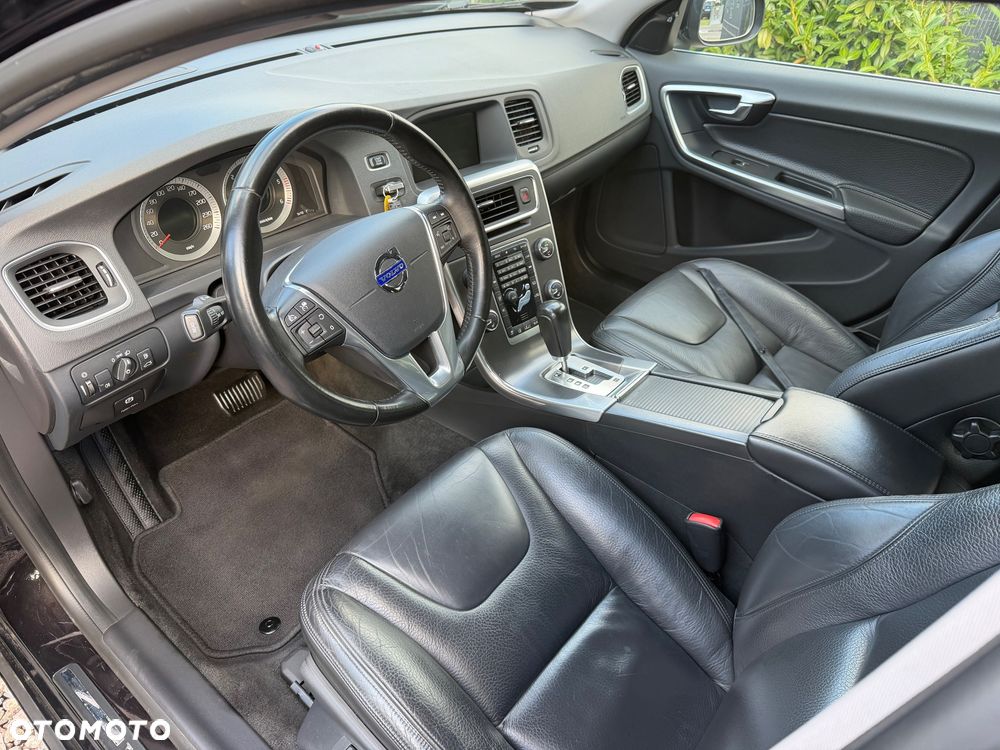 Volvo V60 D3 Geartronic Summum - 20