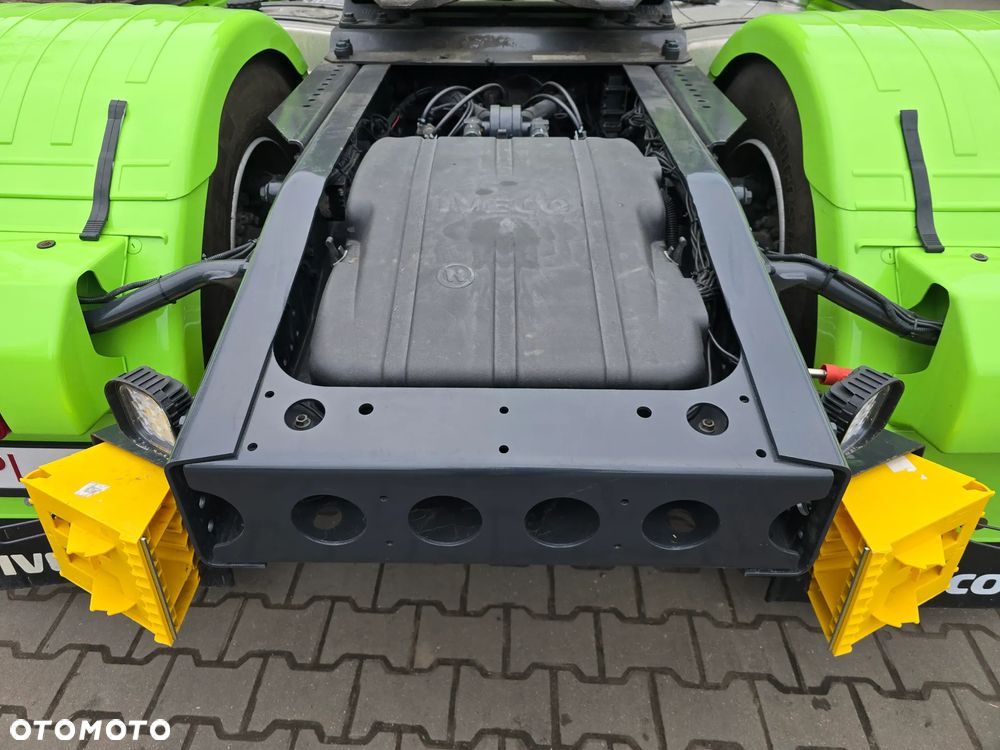 Iveco S-WAY 570 - 17