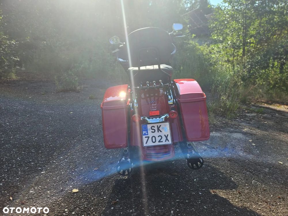 Harley-Davidson Touring Road Glide - 8