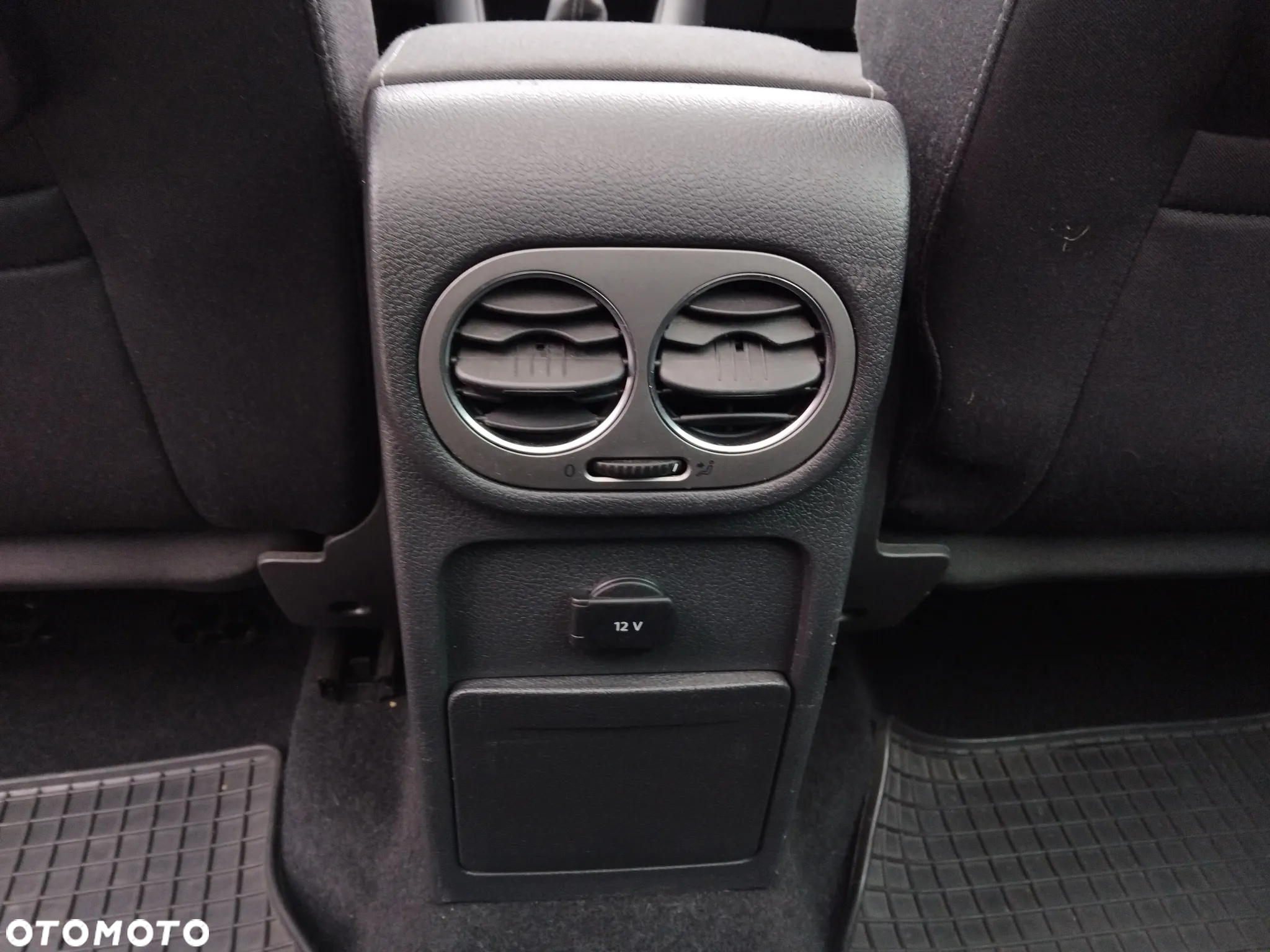 Volkswagen Tiguan 1.4 TSI BlueMotion Technology Team - 18