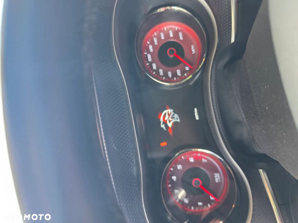 Dodge Charger Automatik SRT Hellcat - 12