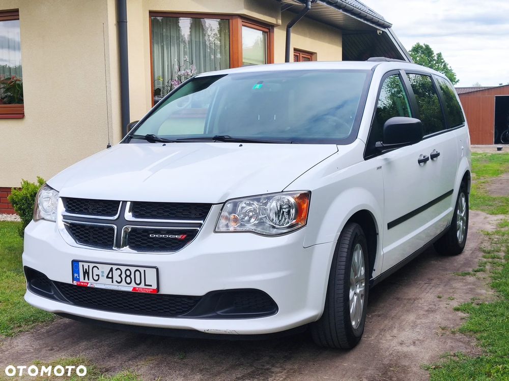 Dodge Caravan - 3