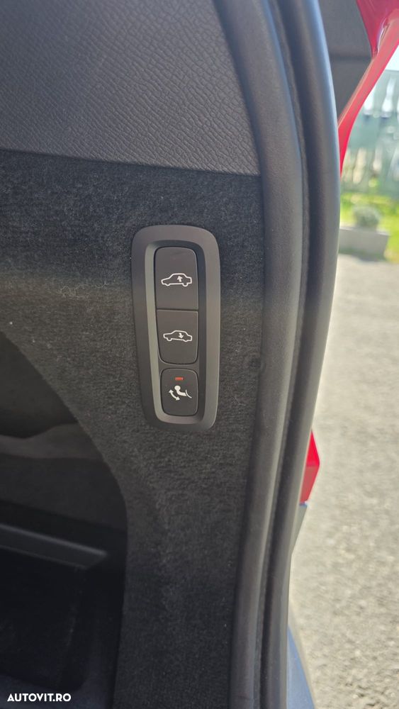 Volvo XC 90 D5 AWD R-Design - 29