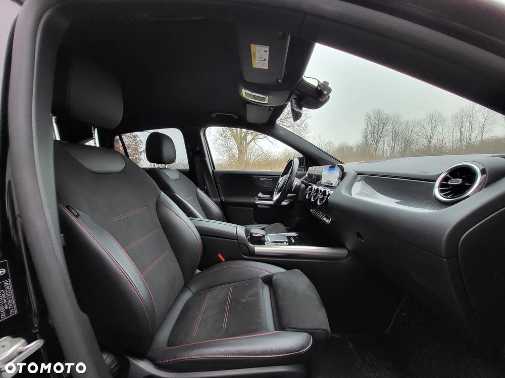 Mercedes-Benz GLA 200 d 8G-DCT AMG Line - 20