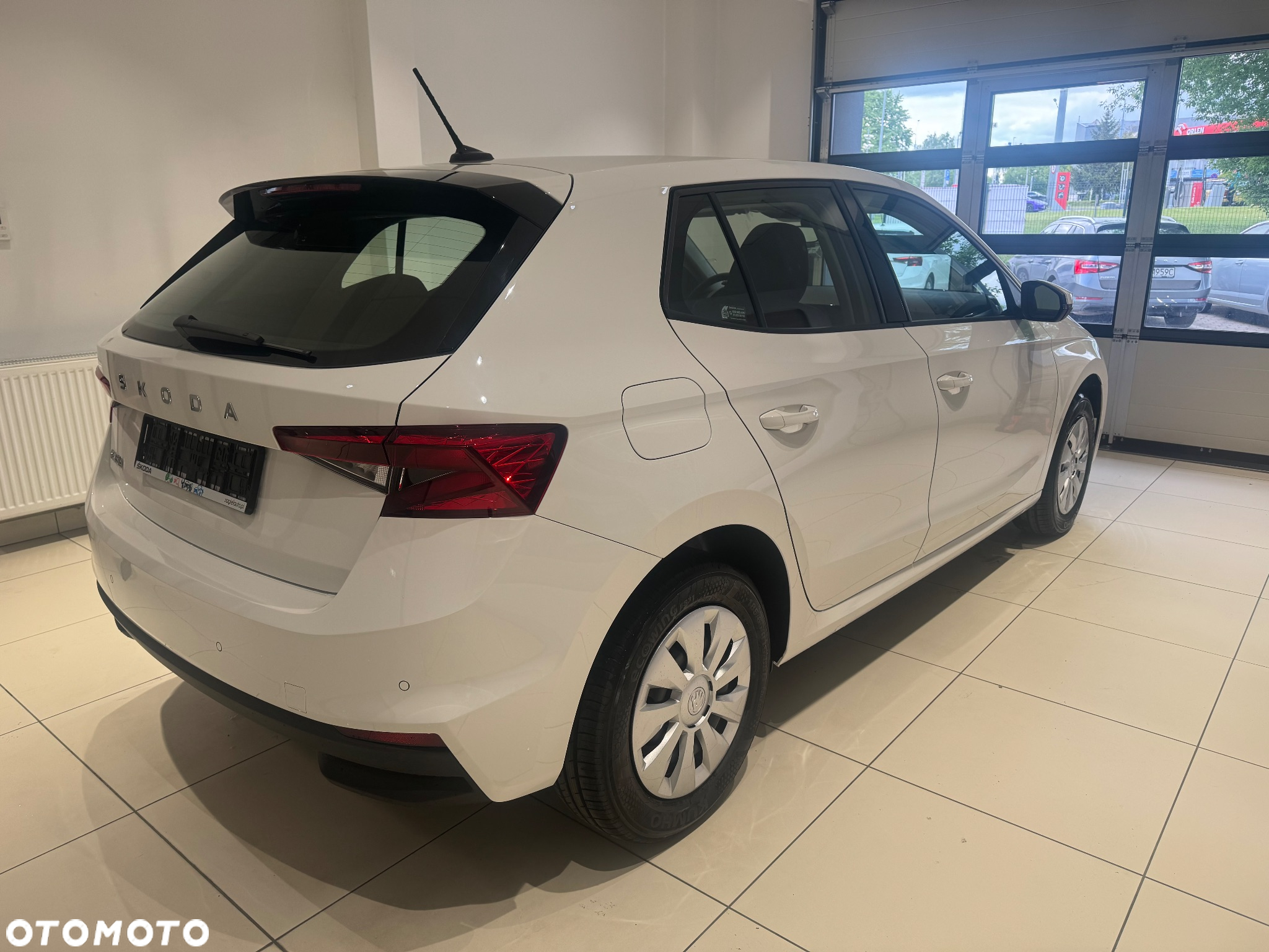 Skoda Fabia 1.0 Essence - 3