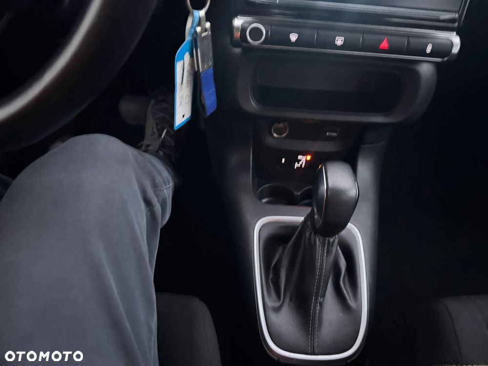 Citroën C3 1.2 PureTech Shine EAT6 - 17