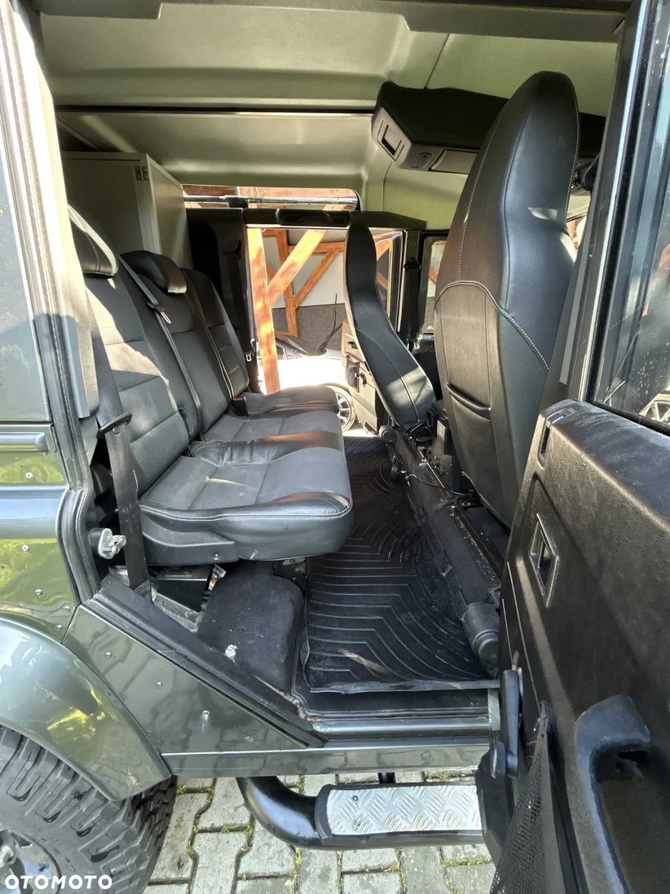 Land Rover Defender 110 2.2 TD4 E Utility - 13