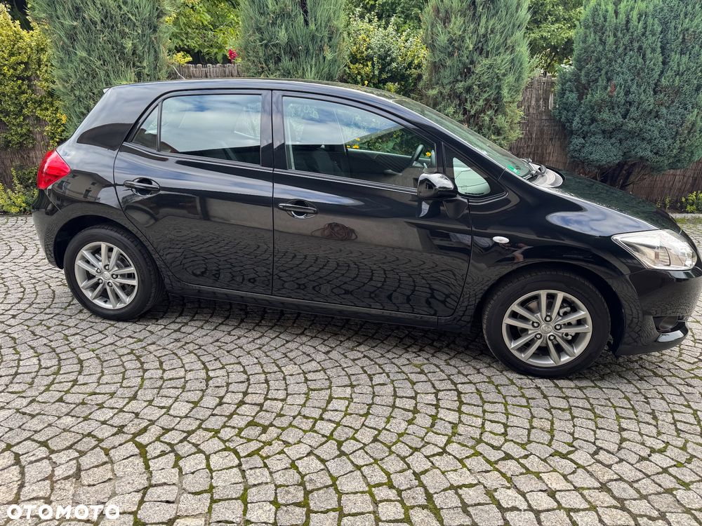 Toyota Auris 1.6 Executive - 13